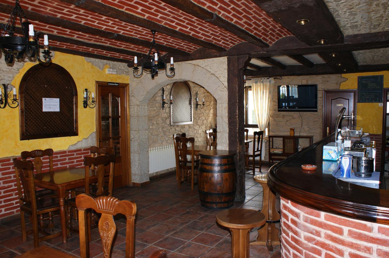 Hostal Carazo Torquemada Exterior photo
